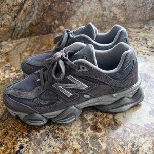 New Balance 9060 in Magnet